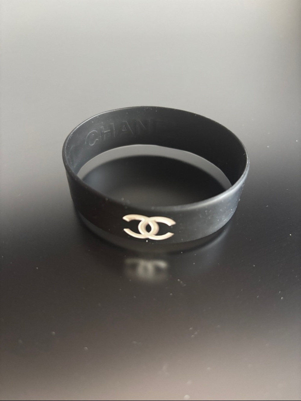 CHANEL Black Rubber Bracelet with white  CC VIP